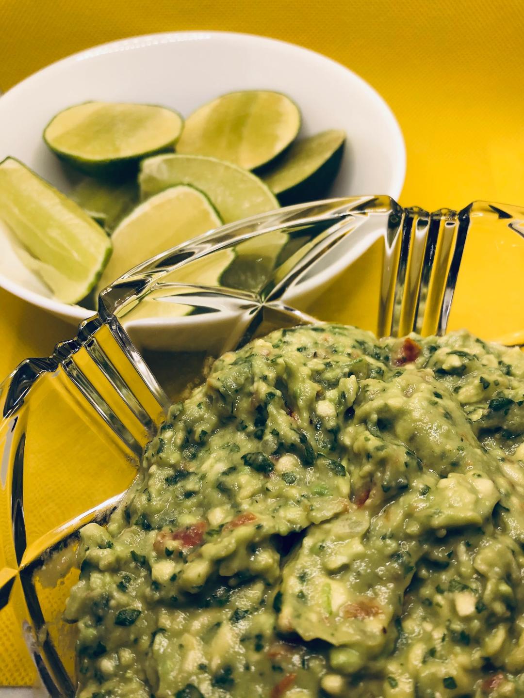 Easy Authentic Guacamole